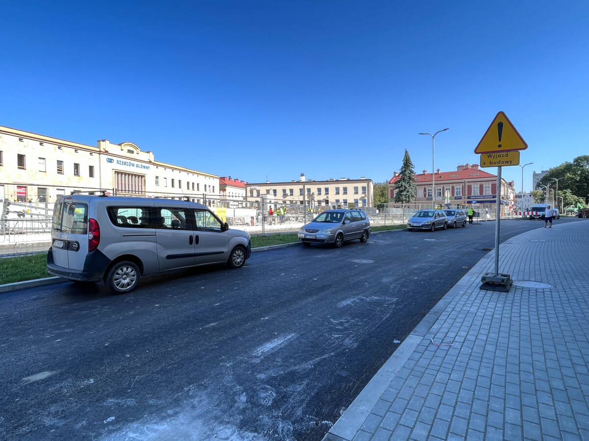 Budowa Rzeszowskiego Centrum Komunikacyjnego zbliża się do końca [wrzesień 2023]